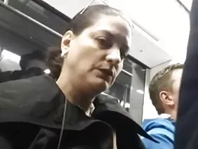 搬到美國後,俄羅斯凱瑟琳對她的歷史家園懷有懷舊情懷,所以在與資產階級情人做愛時,她肯定會包含精神世界聞名的旋律。蘇聯的國歌是那些幫助偽愛國者的音樂曲目之一,或者更簡單地說,垃圾拒絕者對她嘴裡的雞巴感到舒服。在偉大的山姆大叔的國家,這樣的事情被認為是常態,成為一個愛國者很酷,胸前有力量的象徵,如果一首象徵著國家的歌沒有價格。但是在俄羅斯這樣的事情上,通常會把它放在一個瘋狂的地方仔細檢查頭部,因為沒有民主和愛國主義!