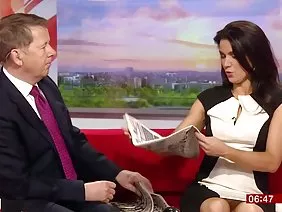 當我看到一個瘦小的女孩Janice Griffith時，我立刻想要吃掉賤人，因為那個棕髮女子的身體看起來非常令人沮喪。彎曲的雙腿在行走時幾乎不會抬起厚重的鞋子，膝蓋向內刈，然後看著大腿因身體缺乏脂肪而吱吱作響。皮膚薄薄的乳房似乎存在，但瘦小的屁股很噁心，因為當採取不雅的姿勢時，母狗開始像集中營中的本地人一樣厭食厭食。一秒鐘長腿Janice Griffith的體重不超過四十公斤，因為瘦弱的肩膀，假人身上的衣服看起來像掛在衣架上的似是而非的模特。這個神話般的傻瓜想用手淫激發觀眾的興奮嗎？是的，她沒有開始從她的陰部滲出，因為在未煮過的小體內只有半升的脂肪，甚至這對於維持疲憊的身體的活力是必要的。簡而言之，這個女孩不是很好，對於業餘愛好者來說，在硬床上鞭打是禁忌的，因為你可以抓住骨頭伸出來，但總的來說，這個賤人很好地抽搐了。另一個積極的方面是goner皮膚的顏色 - 最精緻的牛奶巧克力！